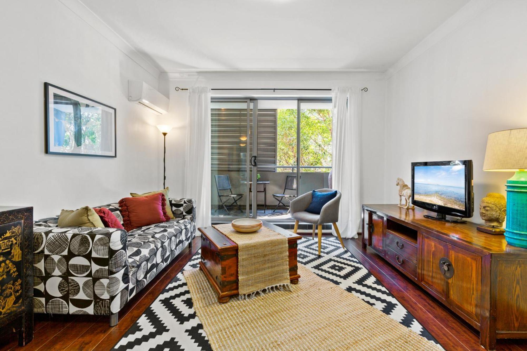 Apartment Spacious 1-bed With Pool & Gym 5 Minutes From Cbd Sydney